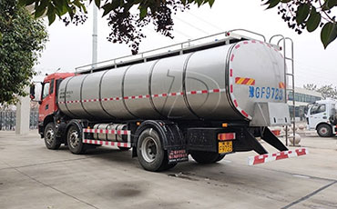 謝絕"冷"遇！淄博奶商二次下單新東鮮奶運(yùn)輸車破解行業(yè)痛點(diǎn)