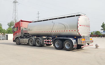 空氣懸掛VS板簧懸掛：鮮奶運(yùn)輸車(chē)的“減震哲學(xué)”