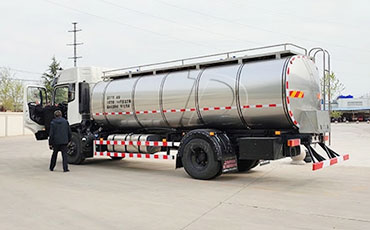新東鮮奶運(yùn)輸車，為山東物流公司帶來發(fā)展新機(jī)遇